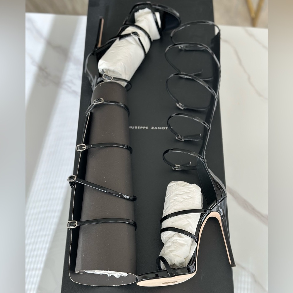 Giuseppe Zanotti Super Harmony 120mm sandals, Size 38.5/8.5 NWT